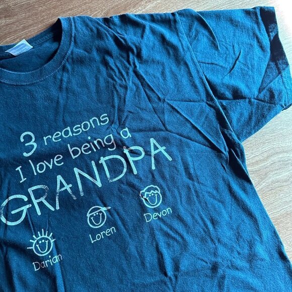 Gildan Grandpa 3 Reasons I love Being a Grandpa Darian Loren Devon Funny T-Shirt - Picture 4 of 13